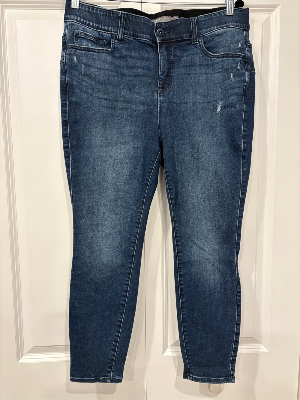Torrid Jeans 16XS extra short bombshell skinny super soft dark wash jeans
